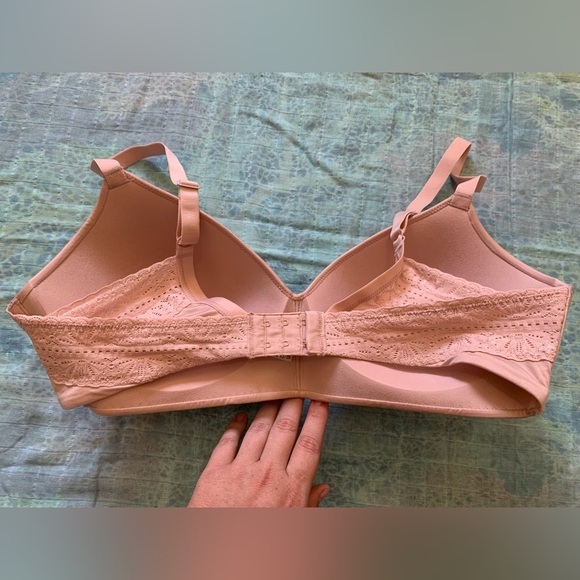 B.tempt’d Women’s Future Foundation Lace Band Wirefree Bra Rose Smoke - Size 38D - Picture 5 of 9